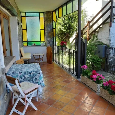 La Casa Di Monica E Luciano Semesterbostad Stresa