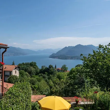 La Casa Di Monica E Luciano 펜션 *